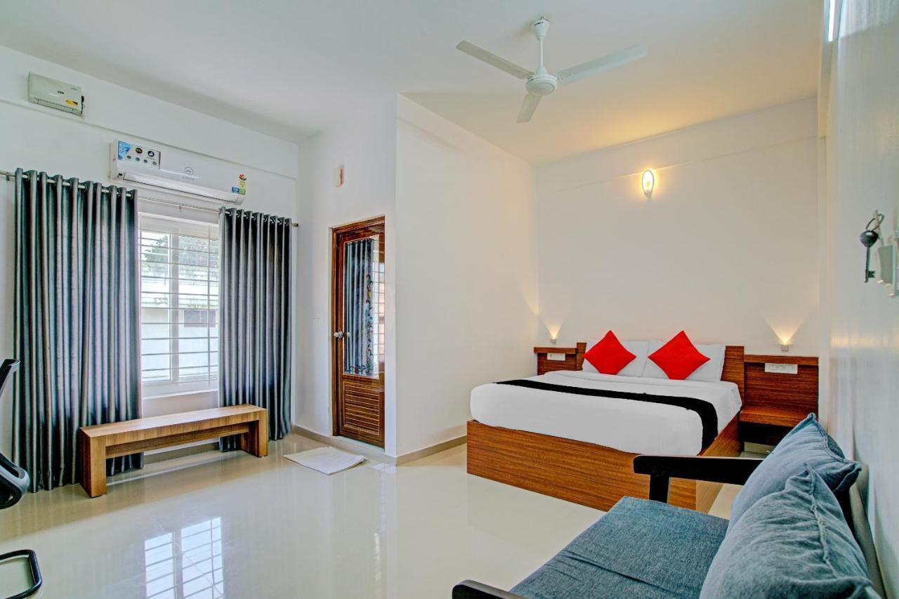 Vaccinated Staff- Capital O 74715 Phoenix Holidays Hotel Kochi Luaran gambar